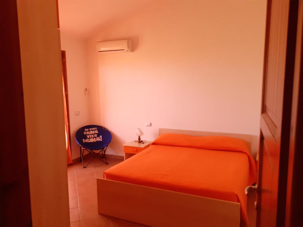 Villa Su Due Livelli Super Accessoriata SantʼAnna Arresi Εξωτερικό φωτογραφία