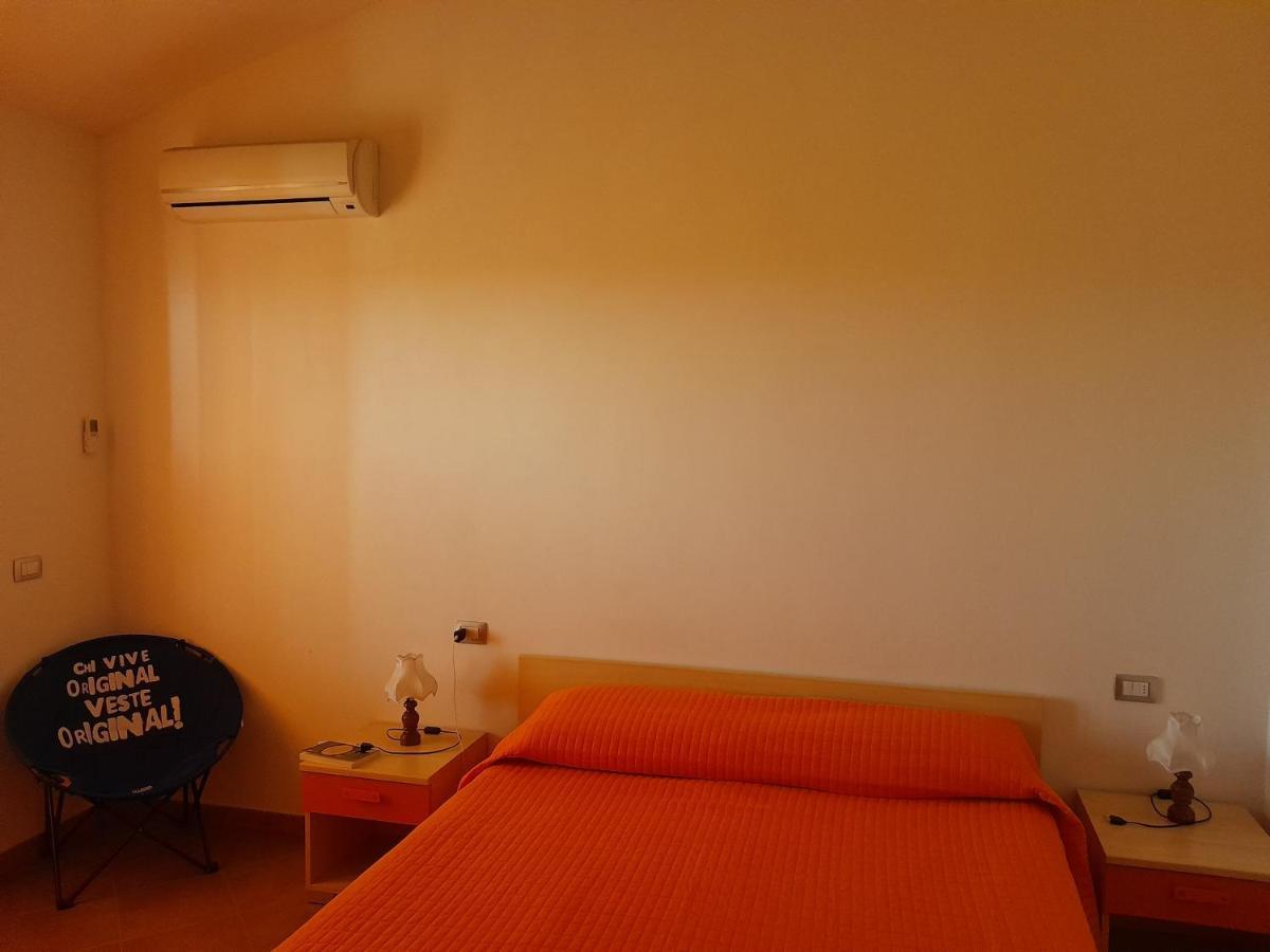 Villa Su Due Livelli Super Accessoriata SantʼAnna Arresi Εξωτερικό φωτογραφία