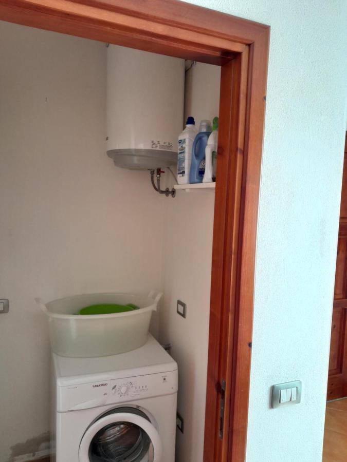 Villa Su Due Livelli Super Accessoriata SantʼAnna Arresi Εξωτερικό φωτογραφία