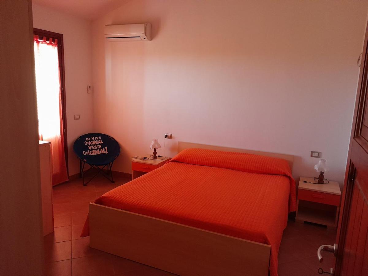 Villa Su Due Livelli Super Accessoriata SantʼAnna Arresi Εξωτερικό φωτογραφία